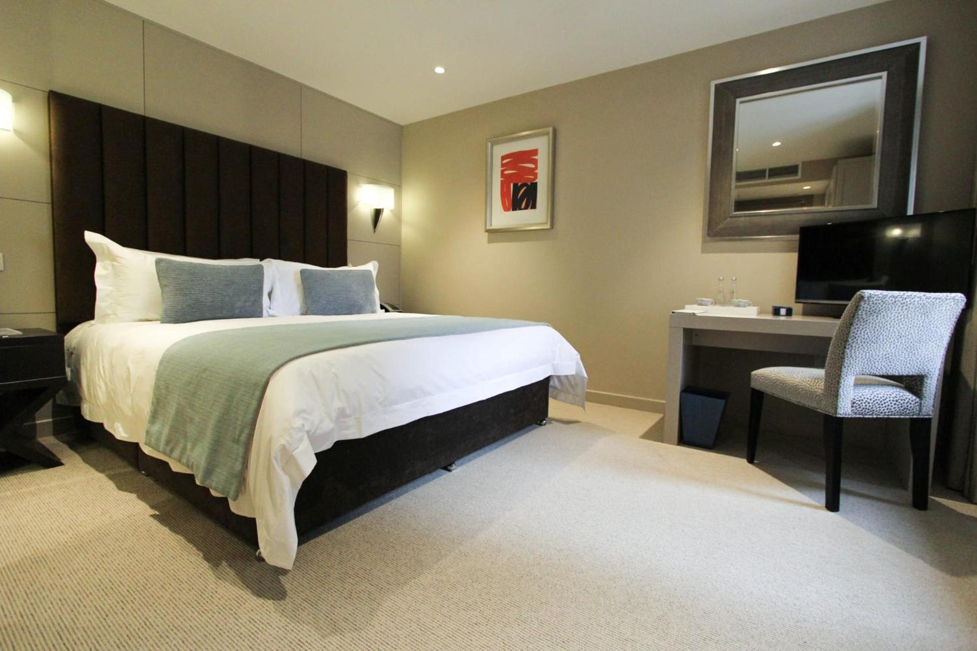 Cae Court Hotel Bridgend  Dış mekan fotoğraf