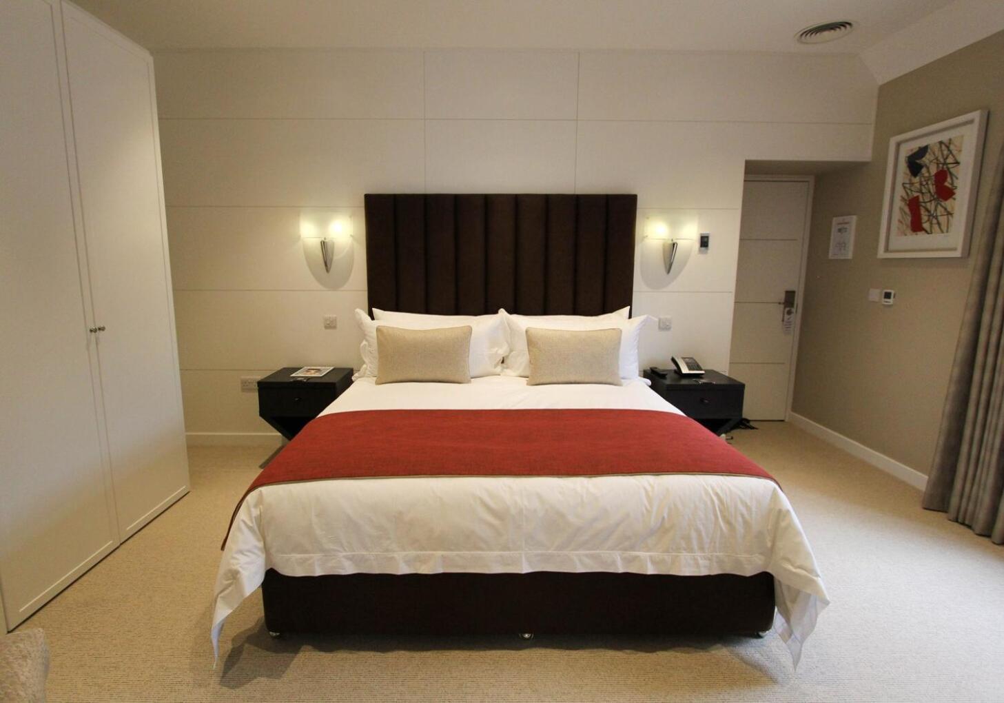 Cae Court Hotel Bridgend  Dış mekan fotoğraf